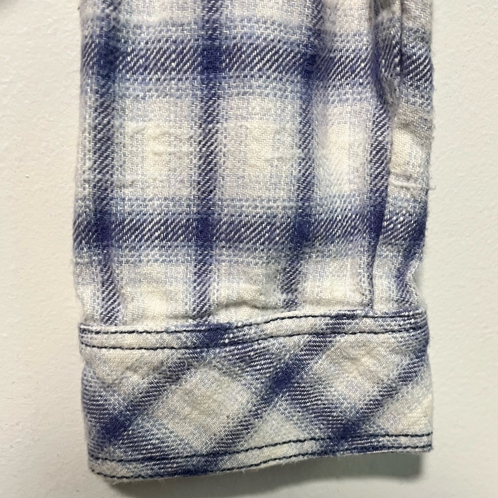 BDG Urban Outfitters Blue & White Plaid Flannel Button-Up Shirt - Medium - Picture 9 of 14